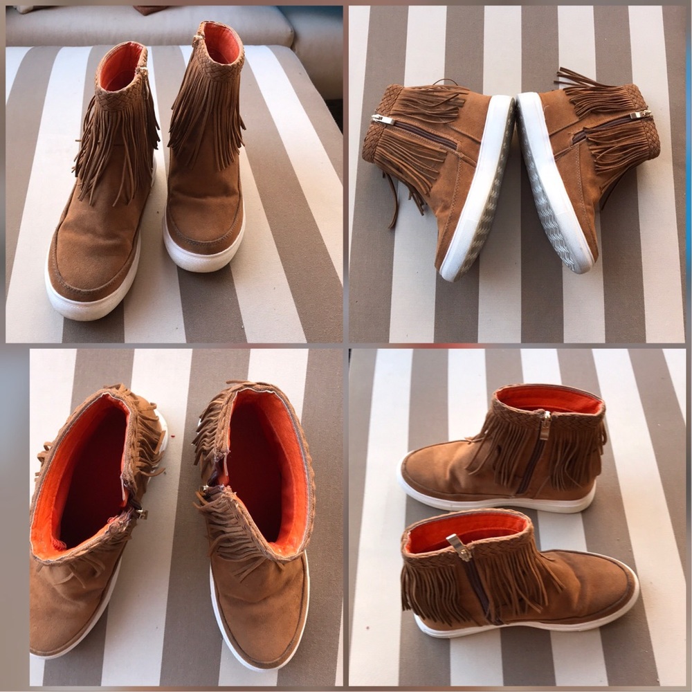Via Moda brown  fringe boost